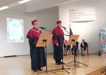 Inauguracja roku akademickiego na Uniwersytecie Trzeciego Wieku 15 Inauguracja roku akademickiego na Uniwersytecie Trzeciego Wieku Radio Zachód - Lubuskie