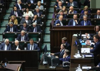 Sejm skierował projekt budżetu na 2026 r. do komisji 12 Posiedzenie Sejmu Fot. PAP/Leszek Szymański