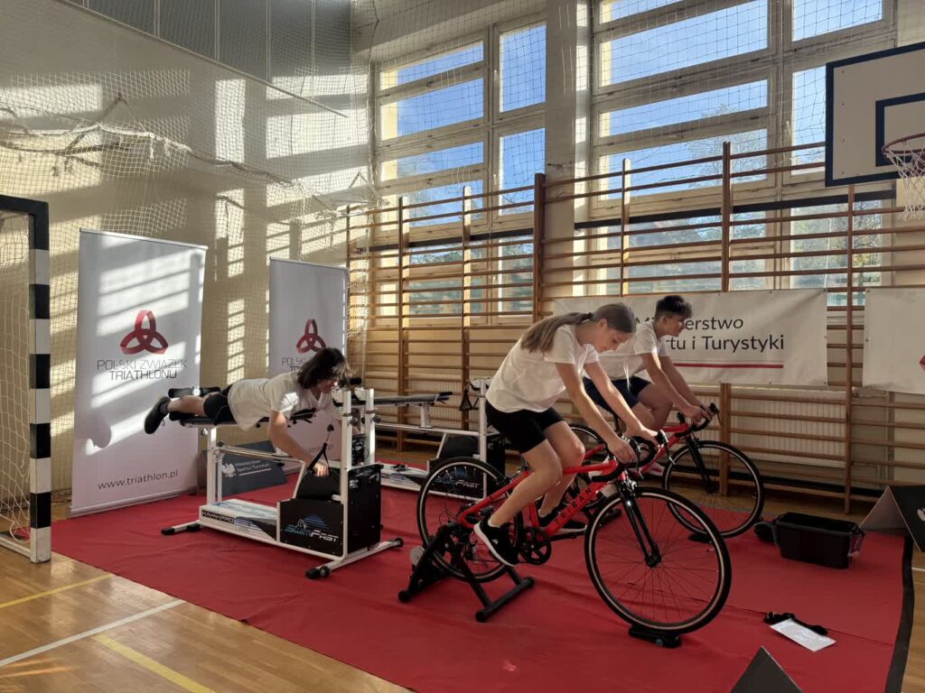 Pierwszy triathlon uczniów Szkoły Podstawowej w Cigacicach Radio Zachód - Lubuskie