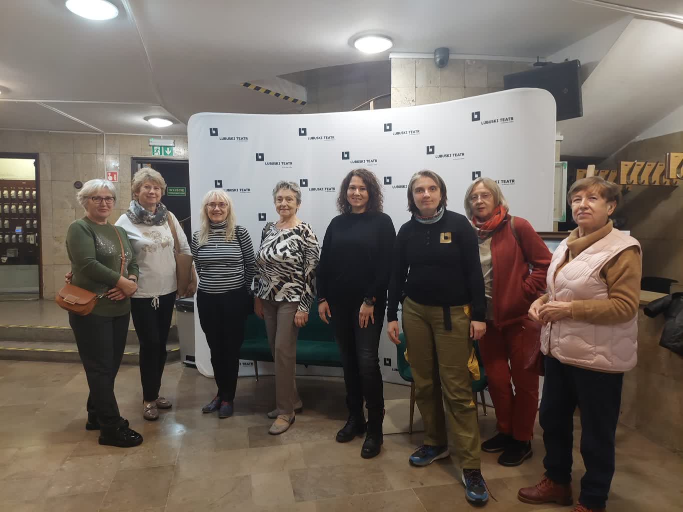 Zielonogórscy seniorzy zwiedzali Lubuski Teatr Radio Zachód - Lubuskie