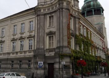 Stypendia dla szprotawskich uczniów 16 Szprotawa ratusz