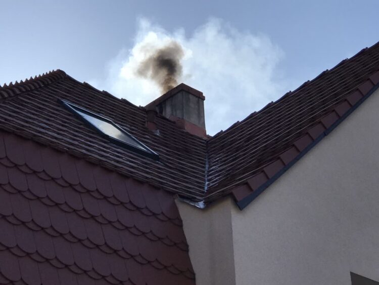 Spalamy coraz mniej śmieci, ale wciąż w przestarzałych piecach Radio Zachód - Lubuskie