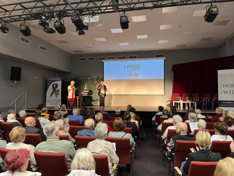 Za nami I Forum Seniora w Zielonej Górze Radio Zachód - Lubuskie
