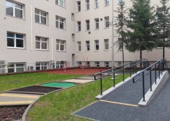 Szpitalna rehabilitacja poudarowa na świeżym powietrzu 13 Fot.: A. Steciąg