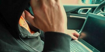 Oszuści obiecali zysk, a gorzowianin stracił 80 tysięcy Radio Zachód - Lubuskie