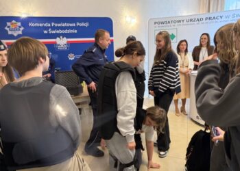 Targi pracy w Świebodzinie - było w czym wybierać Radio Zachód - Lubuskie