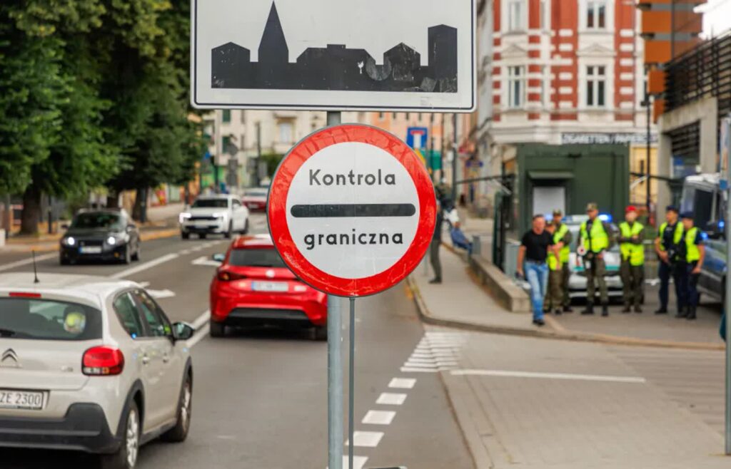 Przejście graniczne Zgorzelec-Goerlitz, fot. PAP/Tomasz Golla