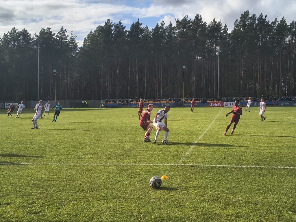 Stal szybko straciła bramkę i nic nie strzeliła. Górnik w drugiej połowie zamknął mecz fot. Jakub Lesiński