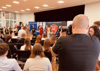 Barbara Nowacka z wizytą w Gorzowie. Wysłuchała gorzowskich uczniów Radio Zachód - Lubuskie