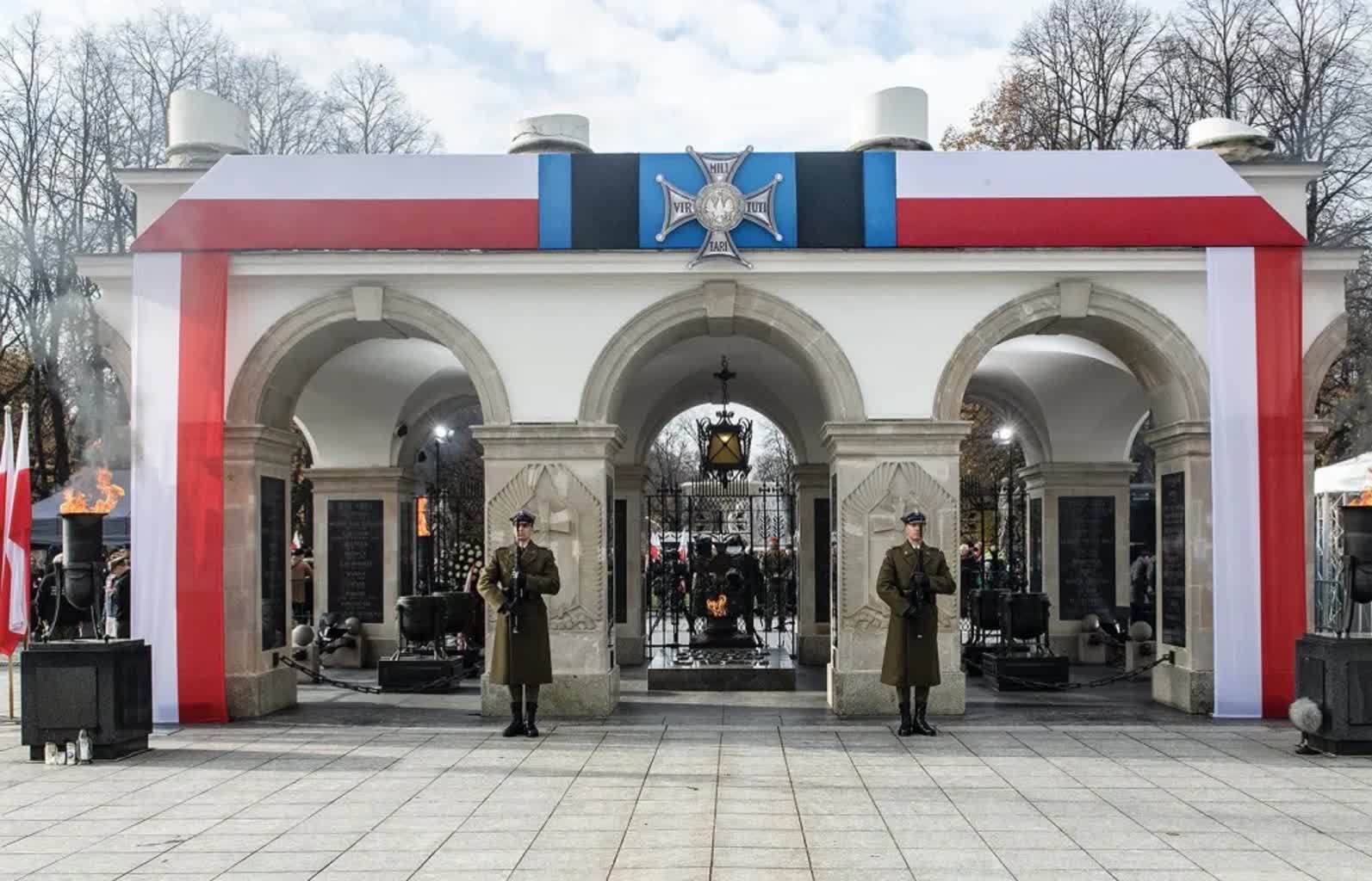 100 lat temu powstał Grób Nieznanego Żołnierza w Warszawie. Szef MON: jest świadkiem najważniejszych wydarzeń historii Polski