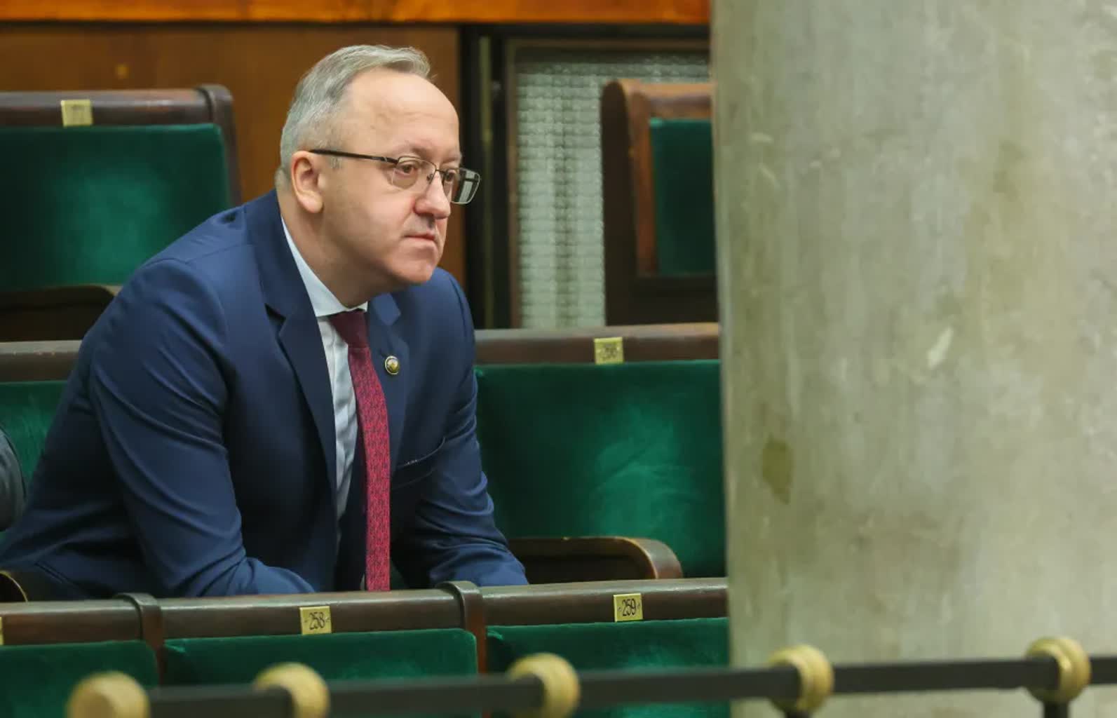 Sejm nie wybrał nowego prezesa IPN. Koalicja 13 grudnia przeciw kandydaturze dr. hab. Karola Polejowskiego