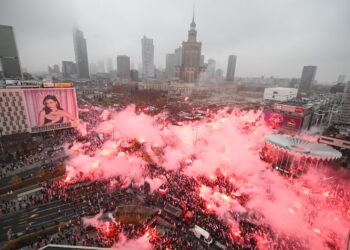 Marsz Niepodległości przeszedł ulicami Warszawy 11 Marsz Niepodległości 2025, Warszawa (PAP/Marcin Obara)