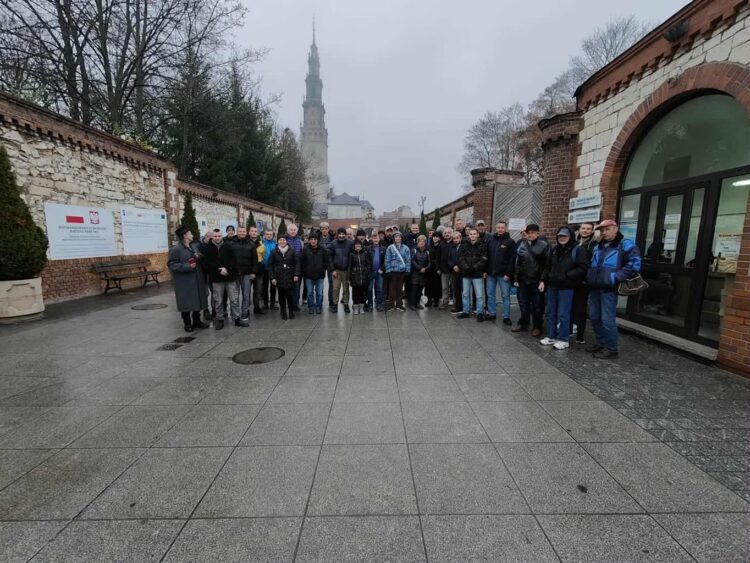 Podopieczni diecezjalnej Caritas wzięli udział w pielgrzymce na Jasną Górę Radio Zachód - Lubuskie