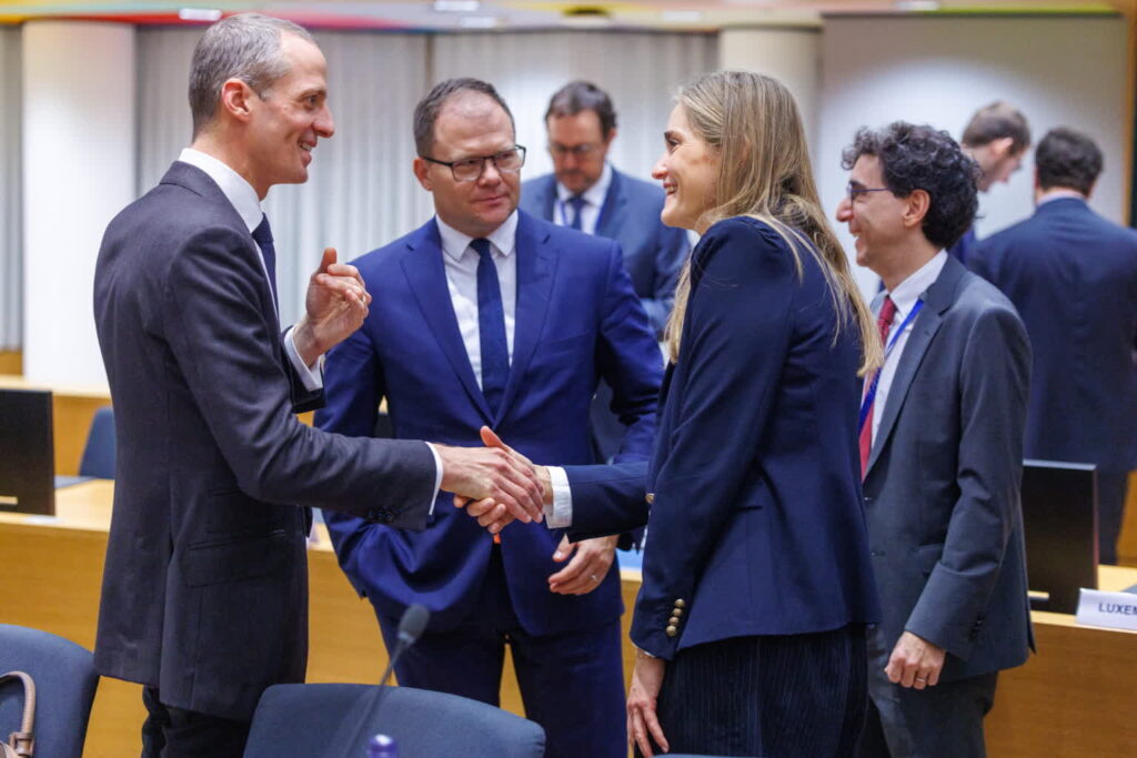 Spotkanie unijnej Rady ds. Środowiska w Brukseli (PAP/EPA/OLIVIER MATTHYS)