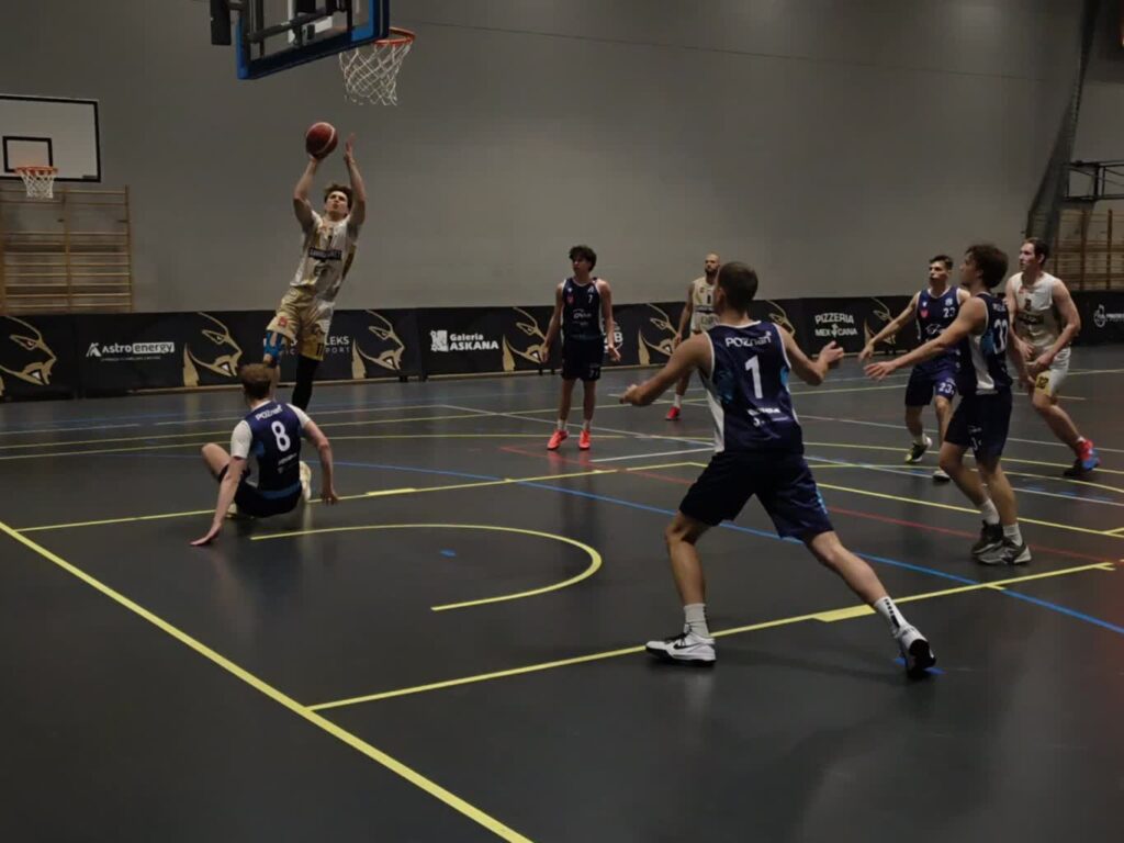 Kangoo wygrywają, ale wystawiają nerwy kibiców na próbę Radio Zachód - Lubuskie