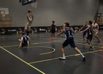 Kangoo wygrywają, ale wystawiają nerwy kibiców na próbę Radio Zachód - Lubuskie