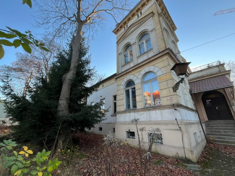 Radni Zielonej Razem: willa przy ul. Sikorskiego może być pałacem ślubów [GALERIA ZDJĘĆ] Radio Zachód - Lubuskie