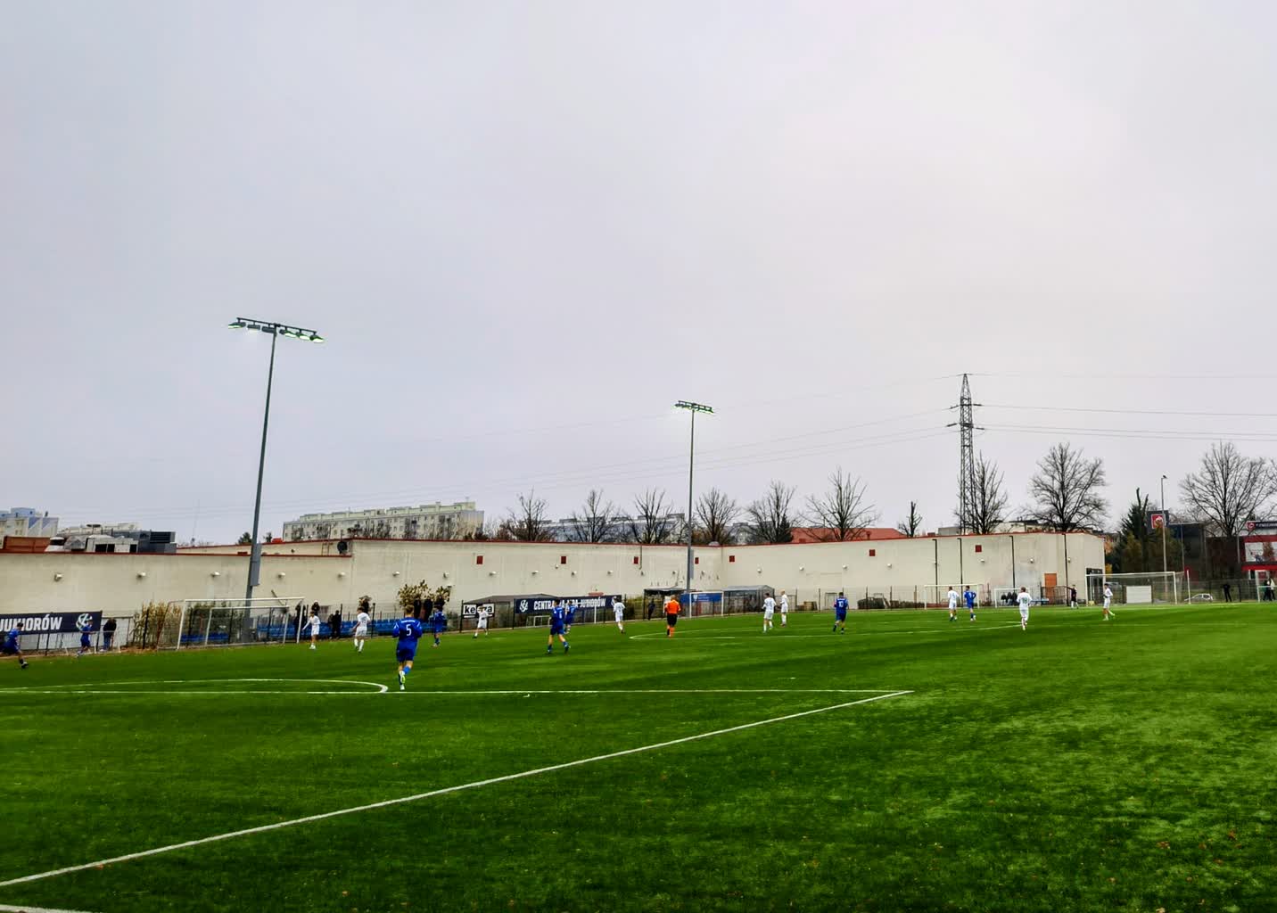 Czternasty mecz i czternasty punkt młodych stilonowców