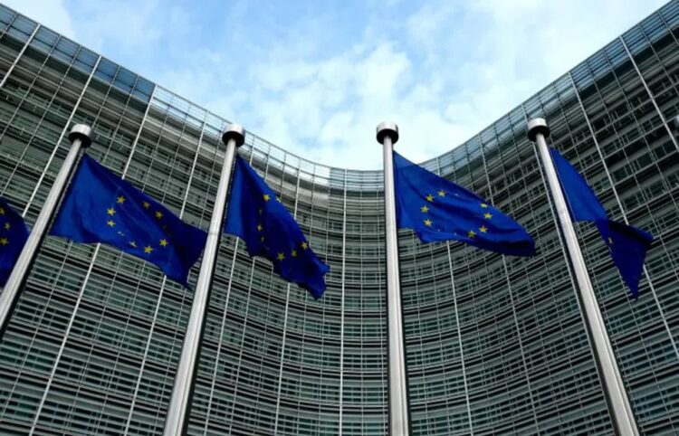 Polska pozwana do TSUE. Chodzi o jakość powietrza 9 Budynek Komisji Europejskiej. Fot. PAP/Darek Delmanowicz