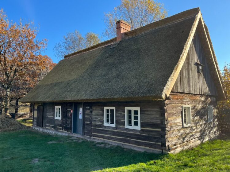 Zakończyły się kolejne prace konserwatorskie w skansenie w Ochli 9 Zakończyły się kolejne prace konserwatorskie w skansenie w Ochli Radio Zachód - Lubuskie