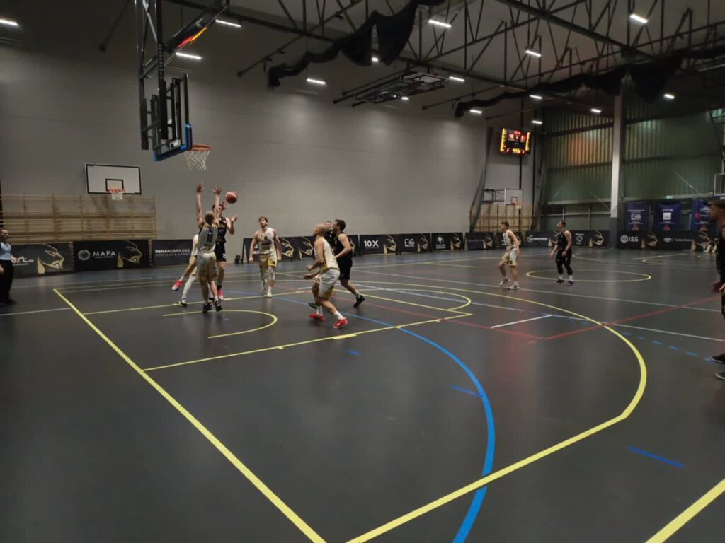 Kangoo tłem dla Maximusa Kangoo tłem dla Maximusa Radio Zachód - Lubuskie