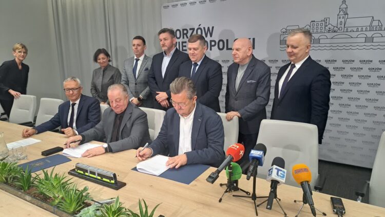 Nowe tramwaje dla Gorzowa. Cały tabor będzie niskopodłogowy Radio Zachód - Lubuskie