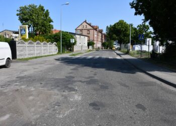 Ostatnie prace przy ulicy Kolejowej w Żaganiu 12 fot. Starostwo Powiatowe Żagań