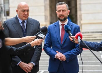 Szef MON: Polska i Włochy podjęły decyzję o nowej umowie o współpracy wojskowej 15 Szef MON Władysław Kosiniak-Kamysz i szefem włoskiego resortu obrony Guidem Crosetto. Fot. X/MON