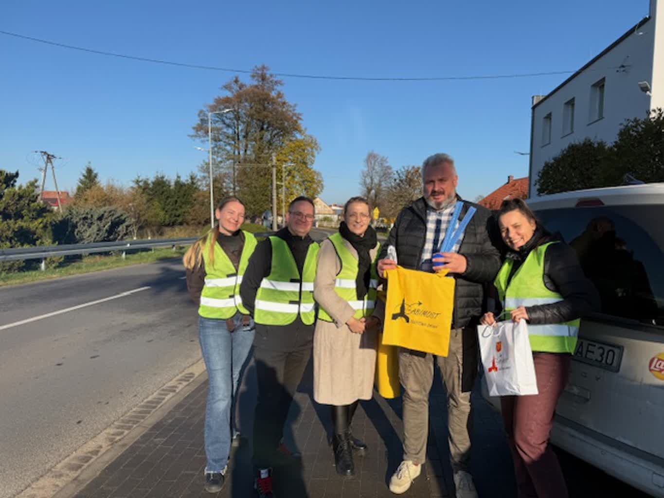 Urzędowy i mundurowy patrol w Babimoście