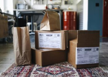 Jak przechowywać zapasy opakowań w niewielkim magazynie lub mieszkaniu? 15 Jak przechowywać zapasy opakowań w niewielkim magazynie lub mieszkaniu? Radio Zachód - Lubuskie