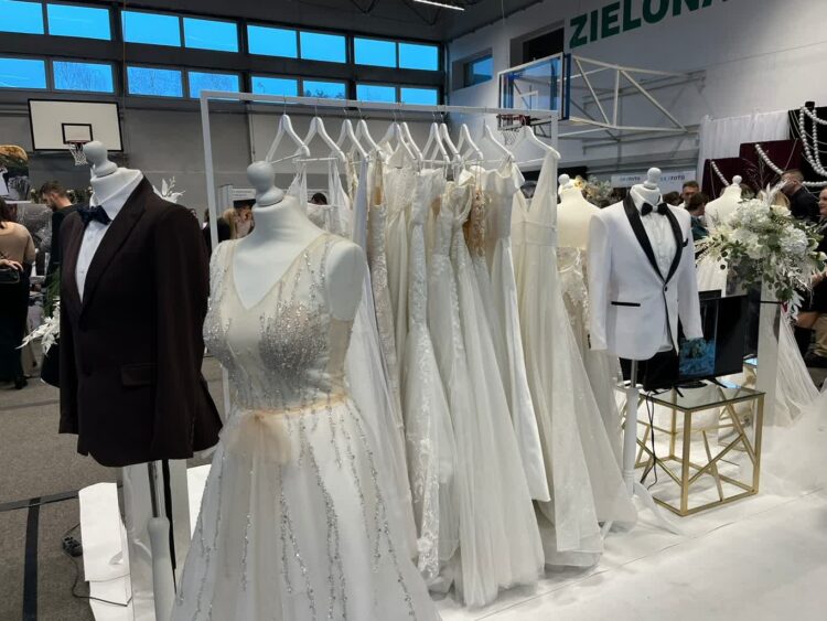 Targi ślubne w hali przy ul. Urszuli Radio Zachód - Lubuskie