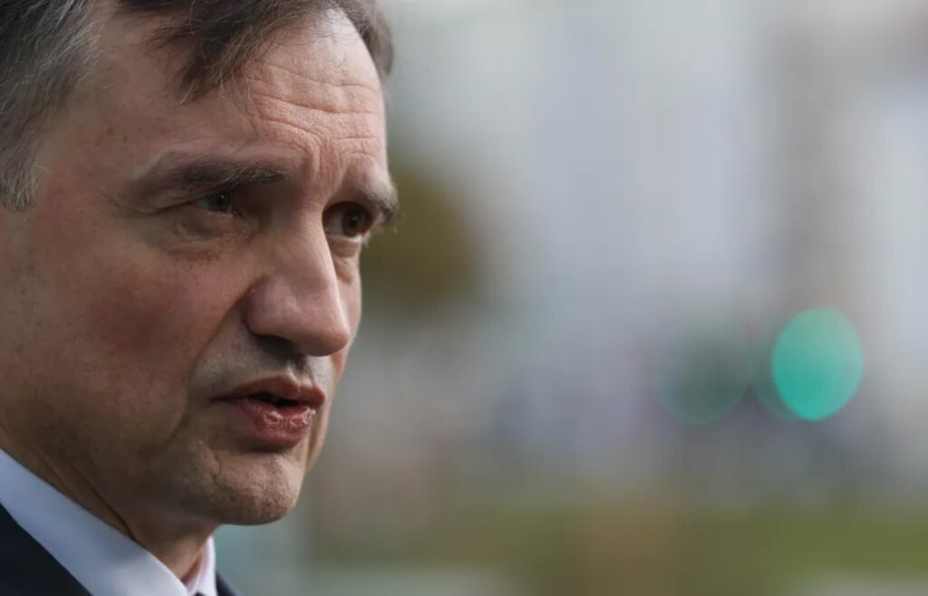 Sprawa immunitetu Ziobry. Były minister sprawiedliwości zabrał głos 2 Były szef MS, poseł Zbigniew Ziobro. Fot. PAP/Paweł Supernak