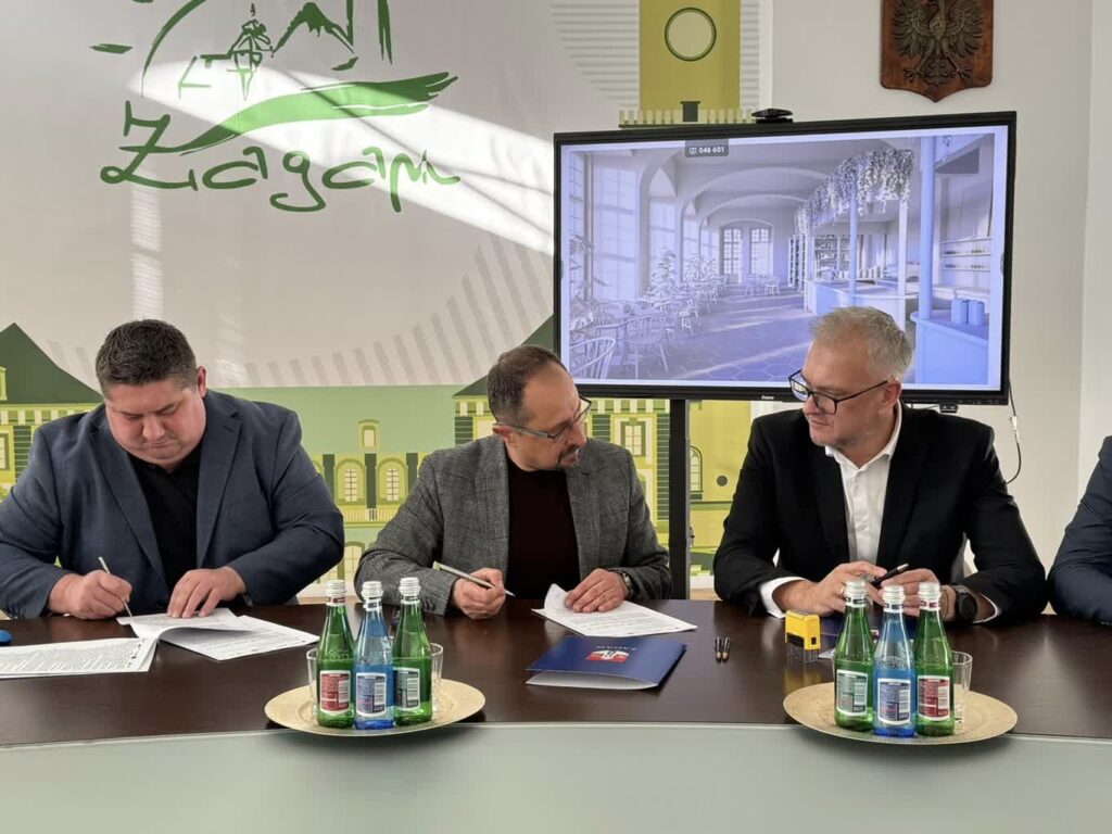 Żagań podpisał umowę na remont pałacowej oranżerii 7 fot. UM Żagań