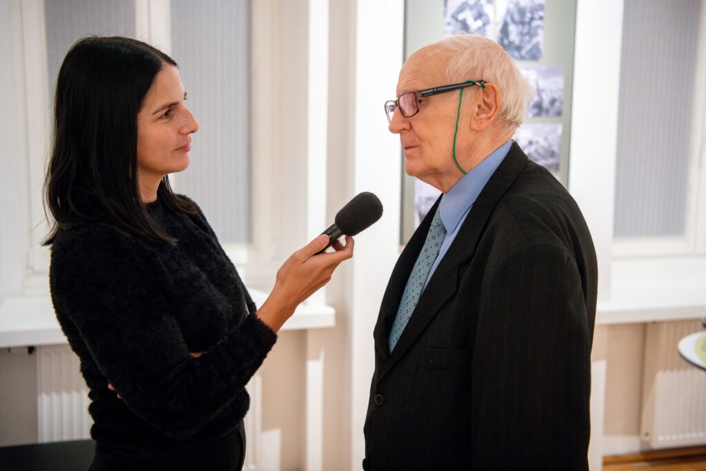 Otwarcie wystawy "Fotoreportaże" autorstwa Tomasza Gawałkiewicza Radio Zachód - Lubuskie