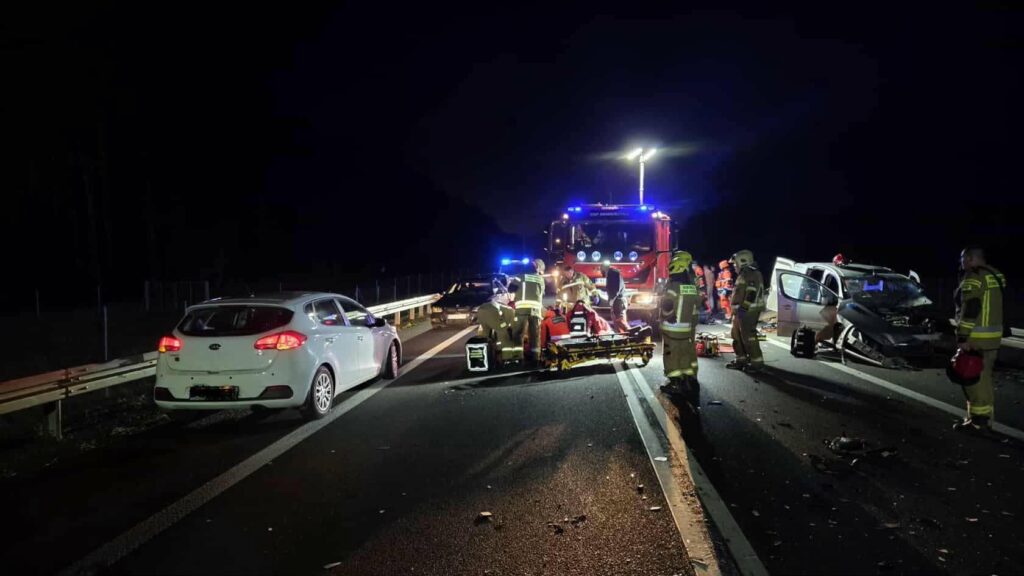 Po śmiertelnym wypadku zablokowana DK24 w pobliżu Skwierzyny Radio Zachód - Lubuskie