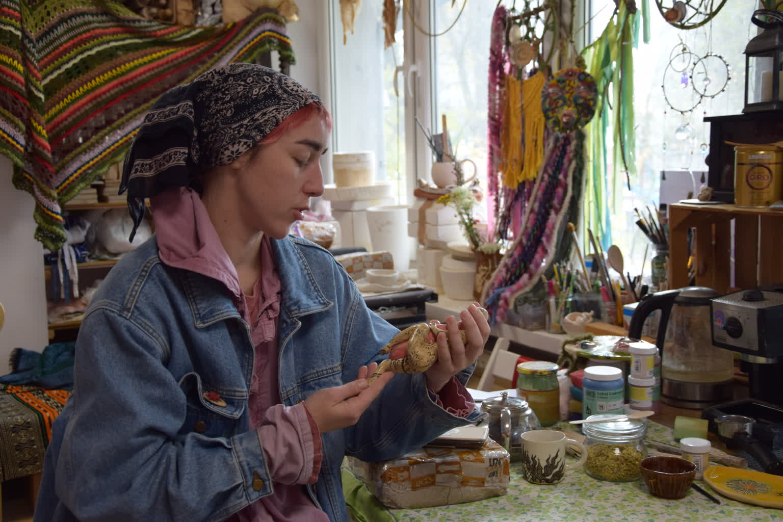 „Jestem chodzącym chaosem” – reportaż Elżbiety Wozowczyk-Leszko na antenie Radia Zielona Góra w czwartek po 18.00