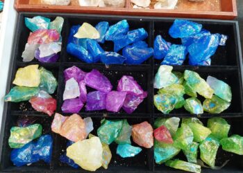 Giełda minerałów i skamieniałości w Zielonej Górze [ZDJĘCIA] Radio Zachód - Lubuskie