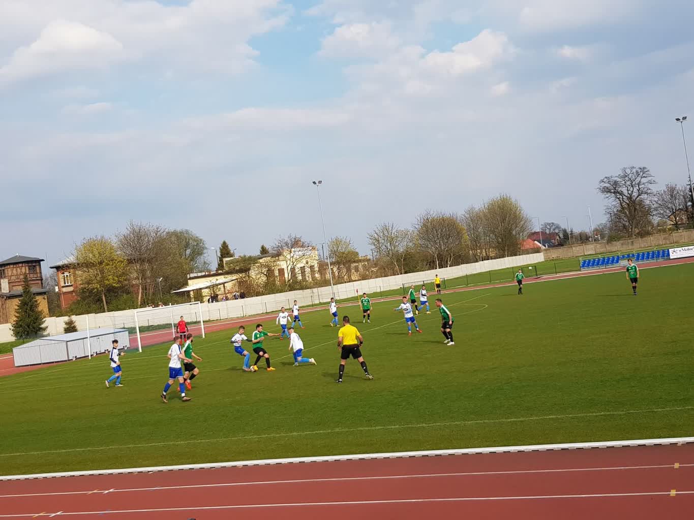 Orzeł bezbłędny z „dołami”, zimę spędzi jako lider