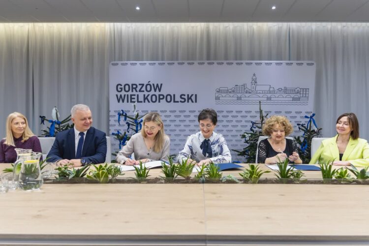 Gorzowscy wychowawcy nie będą już zarabiać najmniej w Lubuskiem Radio Zachód - Lubuskie