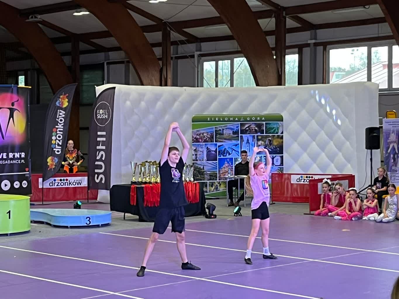 Turniej rock’n’rolla akrobatycznego w Drzonkowie [ZDJĘCIA] Radio Zachód - Lubuskie