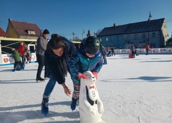 Po raz kolejny Iłowa uruchomi sztuczne lodowisko 18 fot. K.Gonera