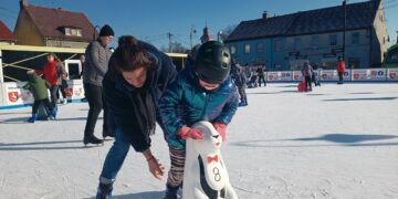 Po raz kolejny Iłowa uruchomi sztuczne lodowisko 10 fot. K.Gonera