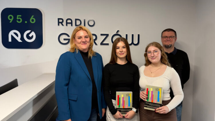 Gorzowscy studenci napisali książkę o bezpieczeństwie Radio Zachód - Lubuskie