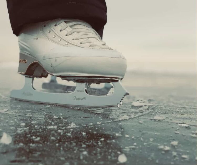 Lodowisko na Starym Rynku. Montaż już od jutra Radio Zachód - Lubuskie