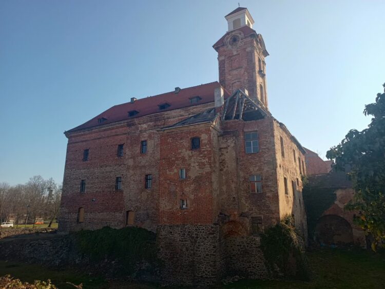 Wkrótce przetarg na remont zamku w Żarach 8 fot. K.Gonera