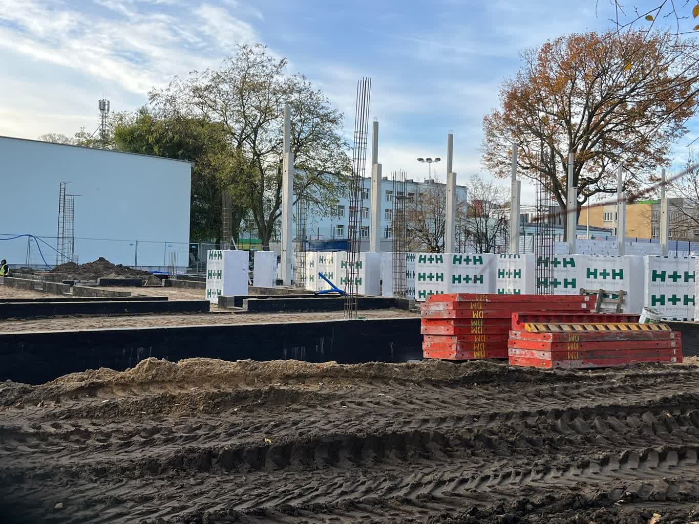 Trwa budowa hali sportowej przy ul. Wyspiańskiego