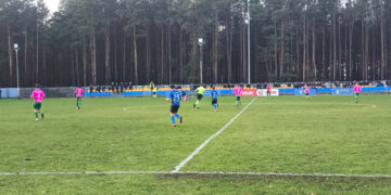 Stal w dziewiątkę uległa wiceliderowi 8 fot. Paweł Górski