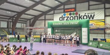 Szamotulanin zdominował młodzieżowe granie w Zielonej Górze Juniorki młodsze Szamotulanina Szamotuły po odebraniu złych medali (fot. Jakub Lesiński)