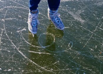 Na pl. Bohaterów znów będzie lodowisko 18 Na pl. Bohaterów znów będzie lodowisko Radio Zachód - Lubuskie