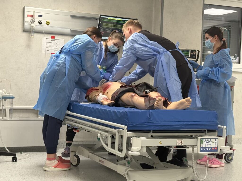 Zajęcia z "Code Blue" na UZ 3 Zajęcia z "Code Blue" na UZ Radio Zachód - Lubuskie